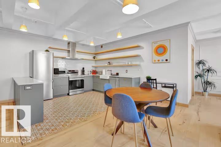#903 10105 109 ST NW - 6
