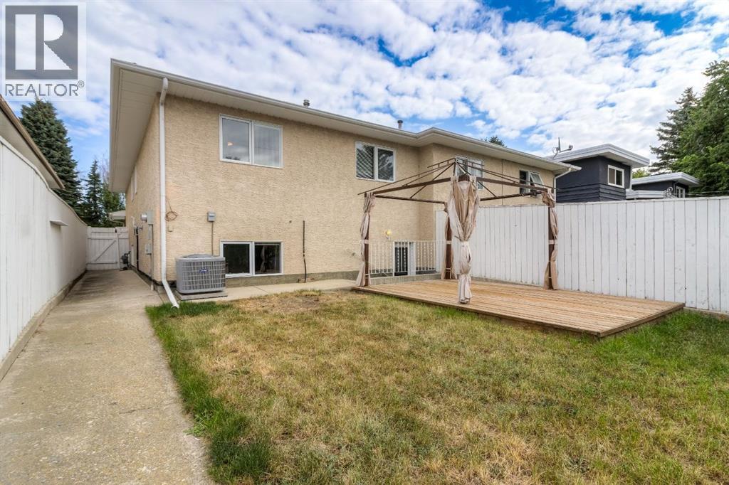 1404 16 Avenue S - 46