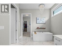 10018 Beacon Hill Drive, Lake Country, BC V4V0A9 Photo 37