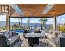 10018 Beacon Hill Drive, Lake Country, BC V4V0A9 Photo 20