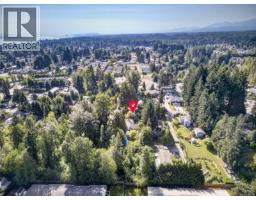 Bathroom - 1655 15th St, Courtenay, BC V9N2C3 Photo 18