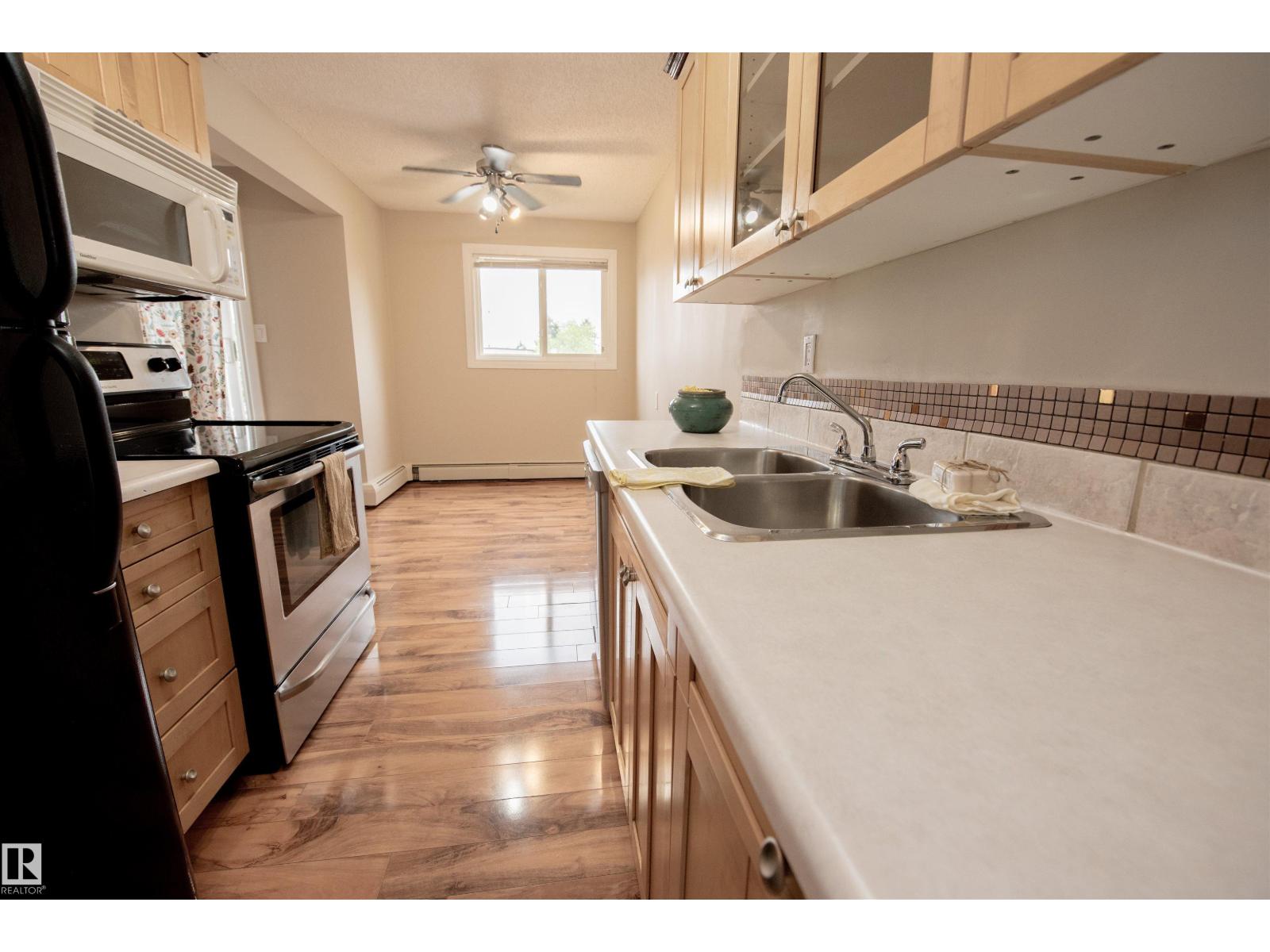 #304 3835 107 ST NW - 4