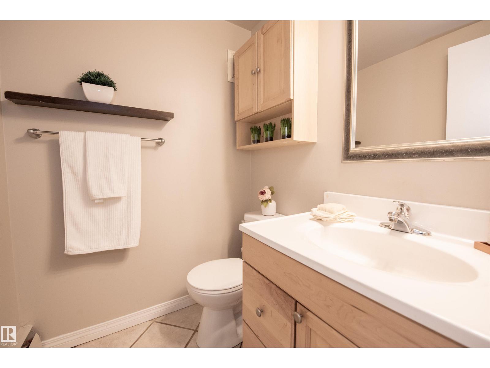 #304 3835 107 ST NW - 34