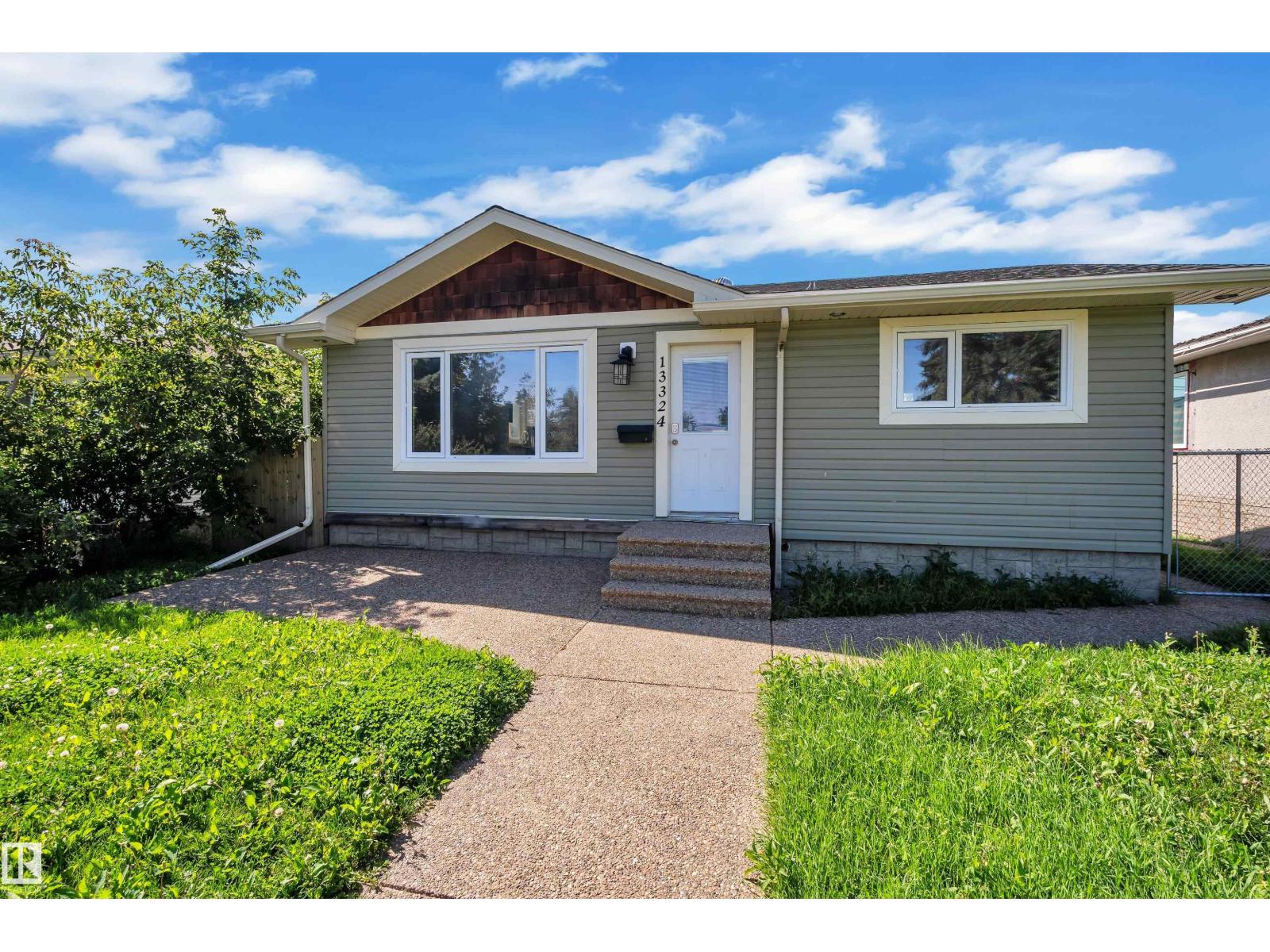 13324 62 ST NW, Belvedere, Edmonton photo 1