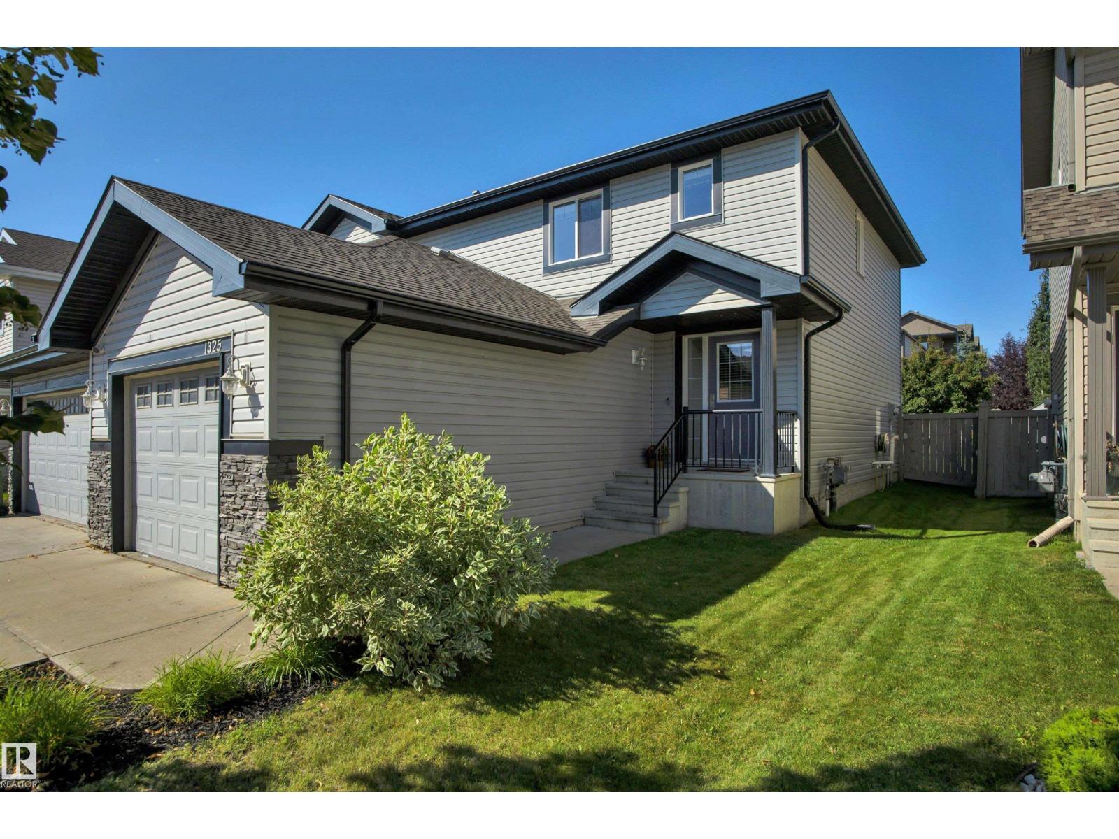 1325 CUNNINGHAM DR SW, Callaghan, Edmonton photo 2