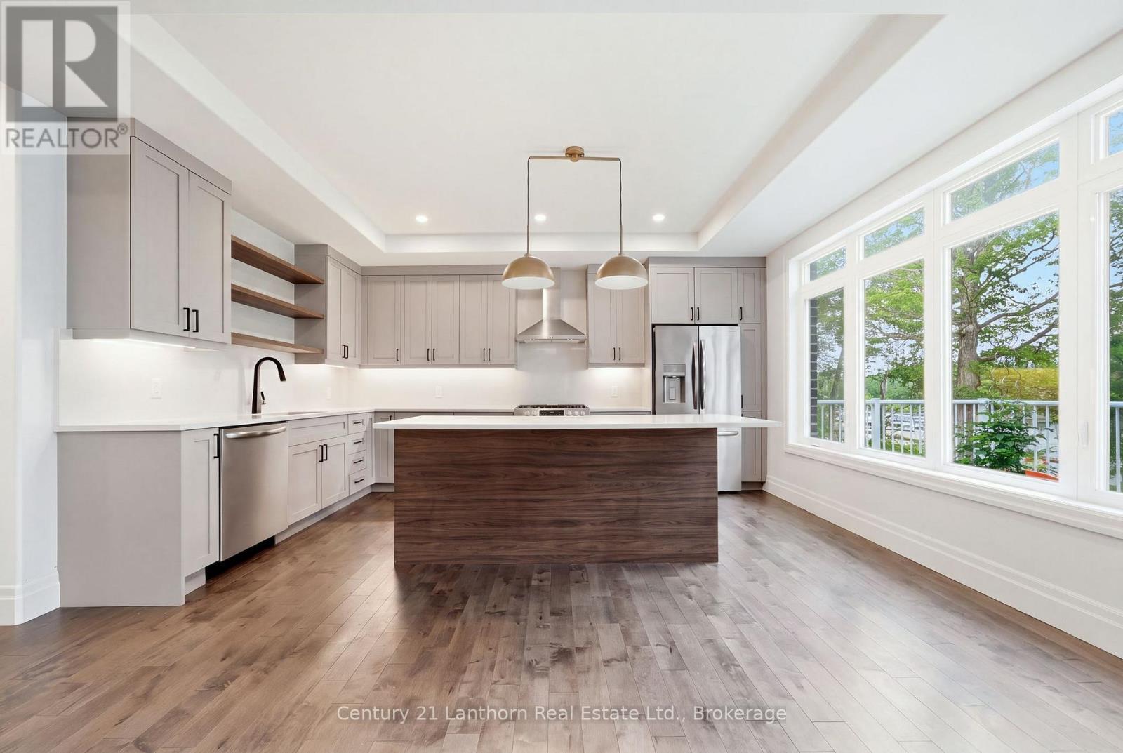 101 VILLENEUVE DRIVE - 12