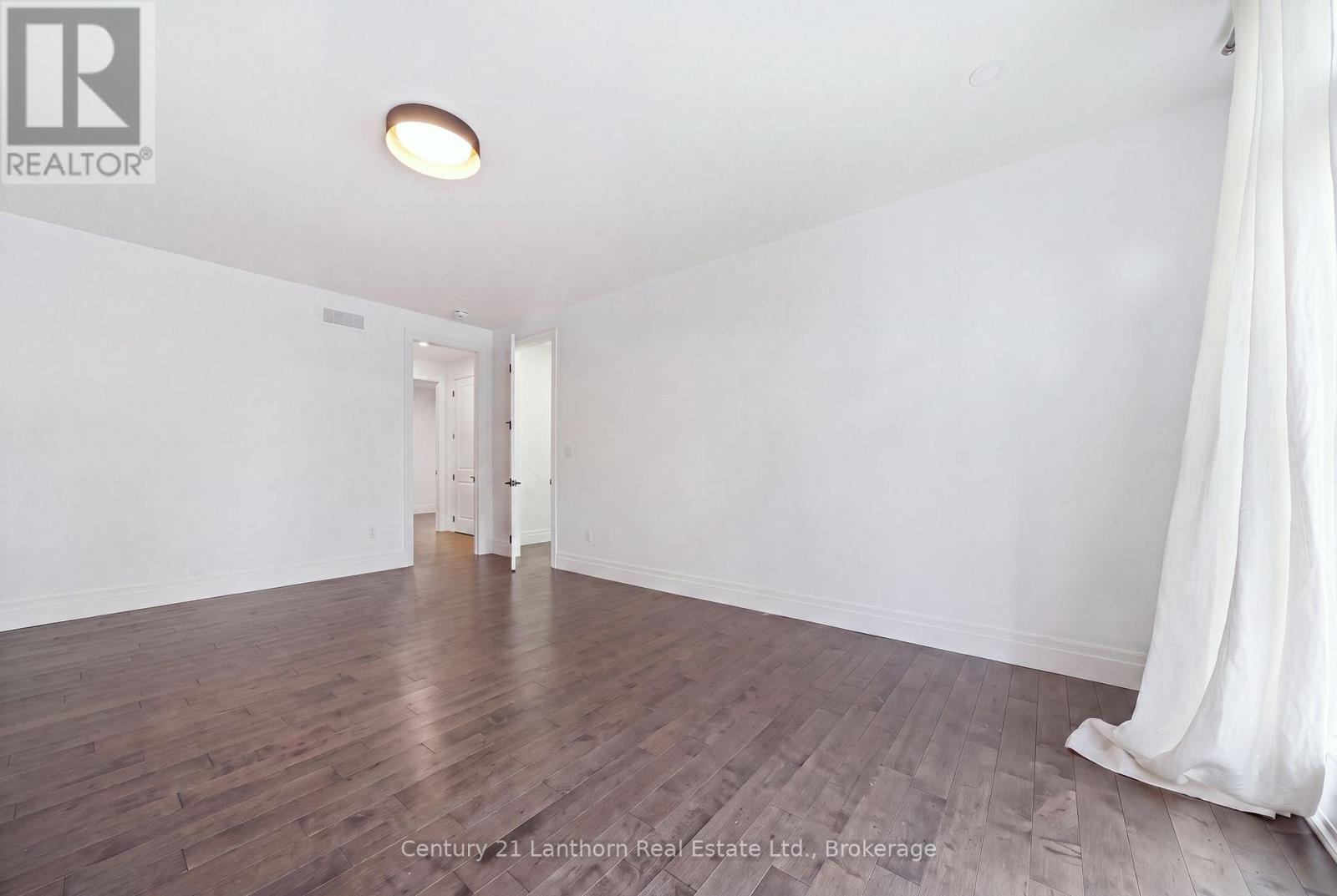 101 VILLENEUVE DRIVE - Image 28
