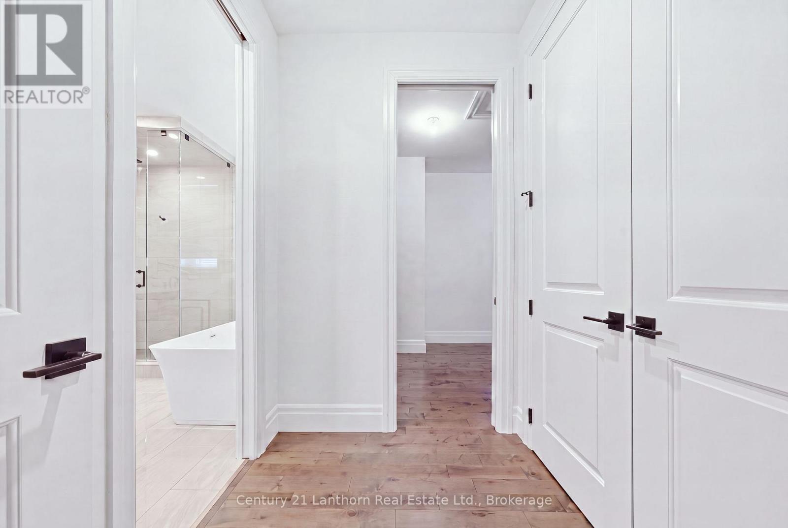 101 VILLENEUVE DRIVE - Image 29