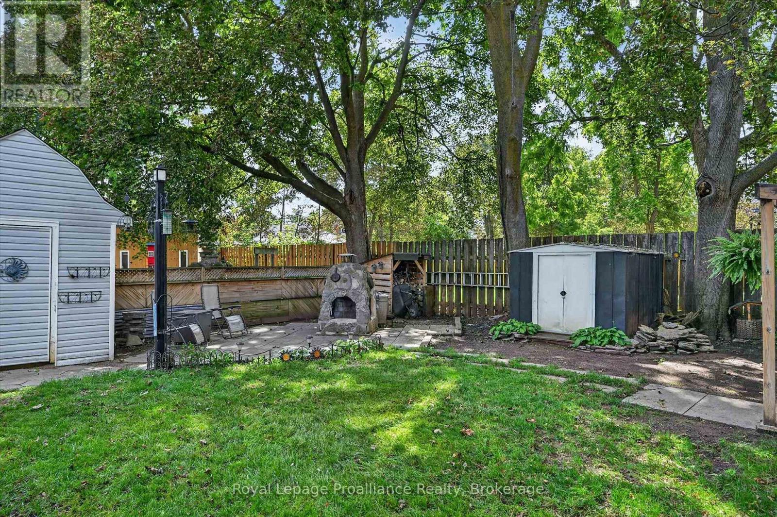 837 SHERBURNE STREET - Image 28