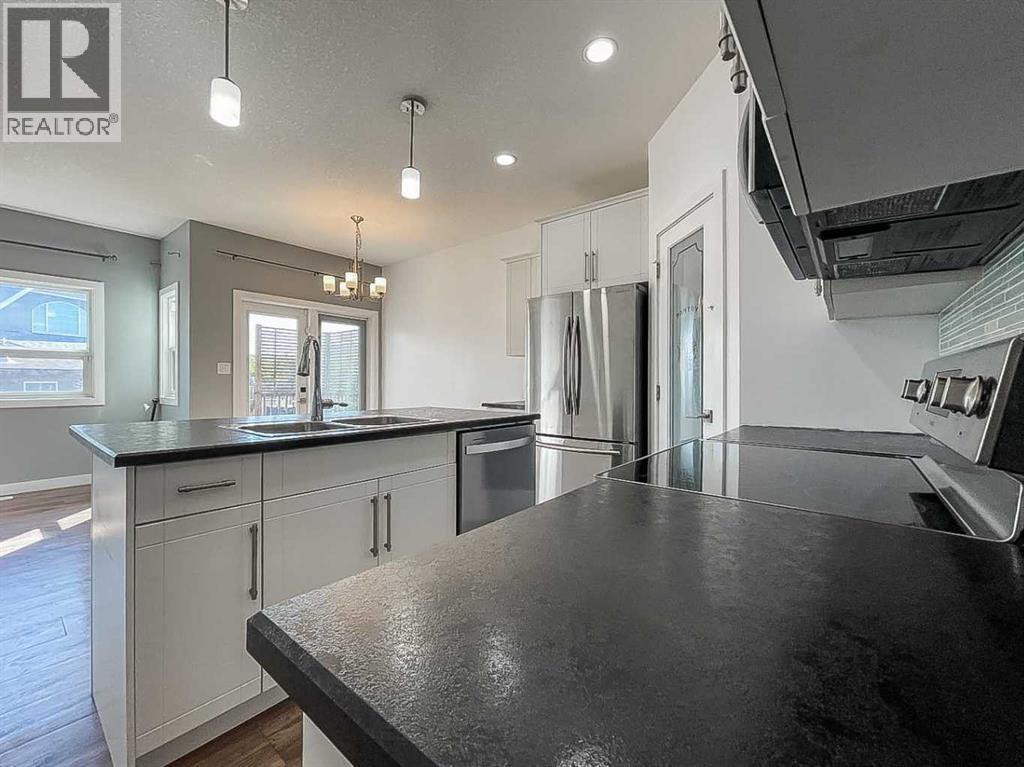 210 Athabasca Avenue - 13
