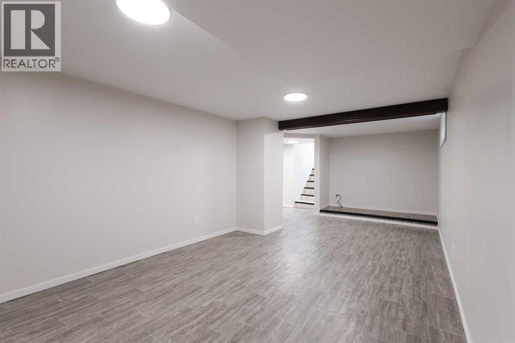 4910 52 Avenue - 15