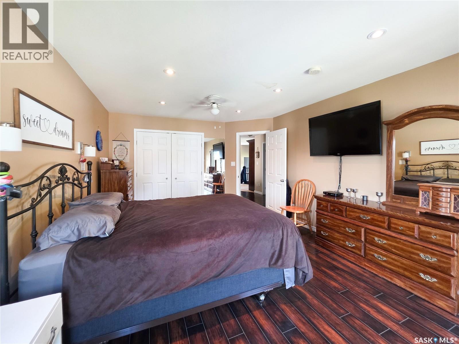 278 9th AVENUE W - Image 30