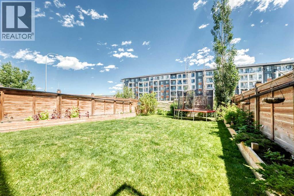 47 SAGE BLUFF Mews NW - 44