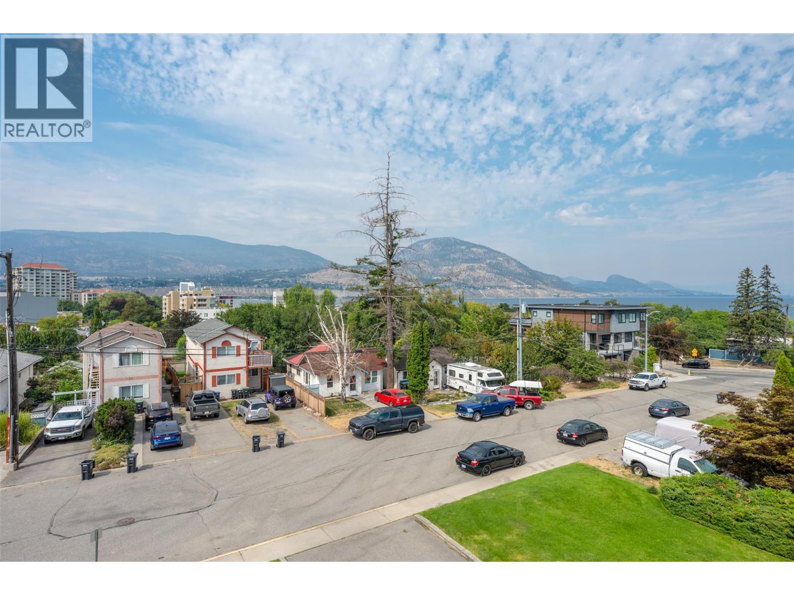 #304 84 Van Horne Street - 42