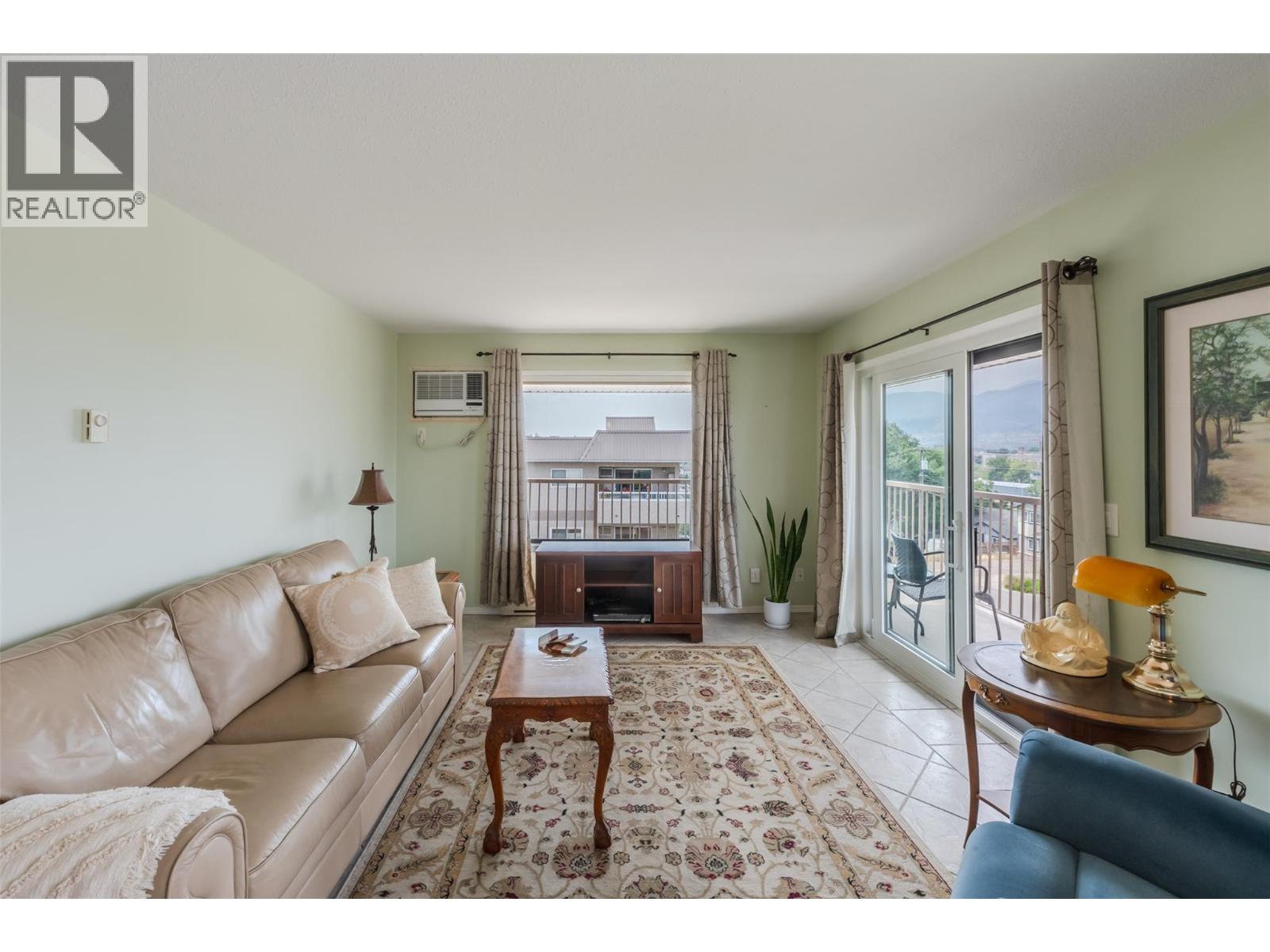 #304 84 Van Horne Street - 16