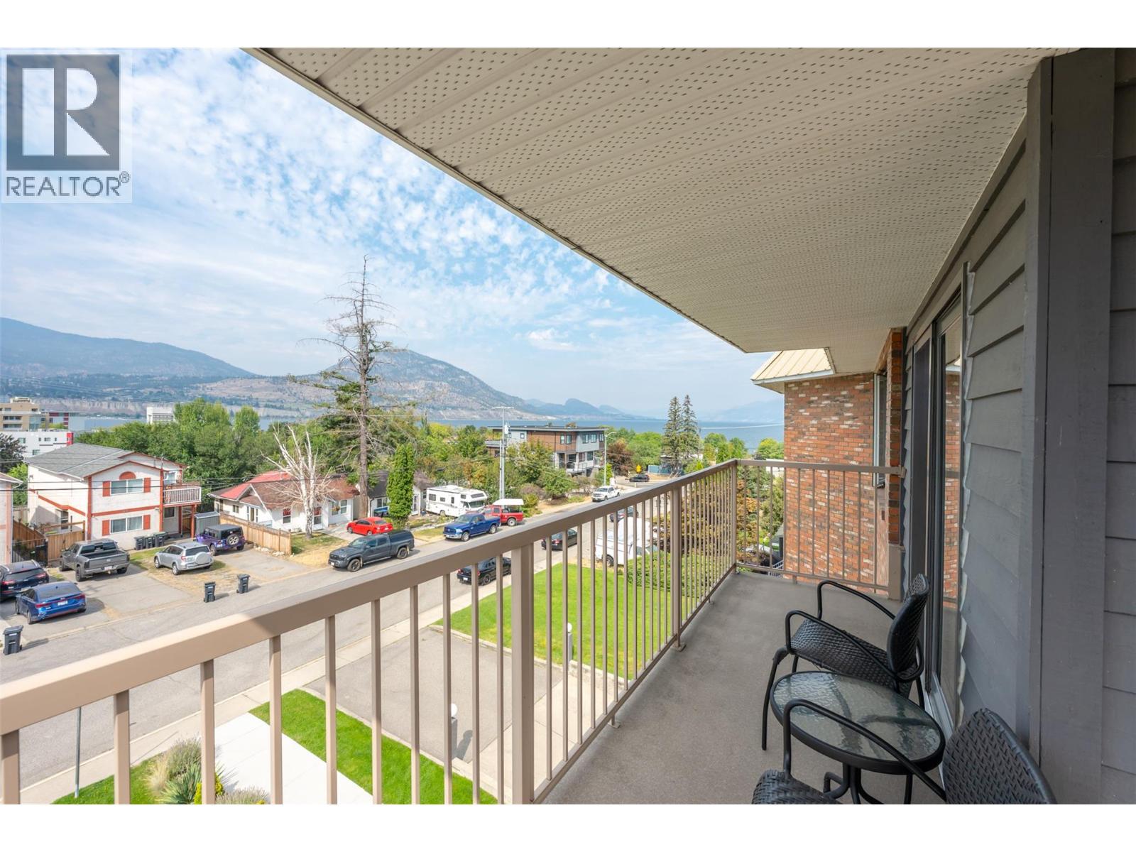 #304 84 Van Horne Street - 48