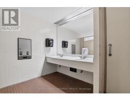 210 & 211 - 150 Katimavik Road, Ottawa, ON K2L2N2 Photo 10