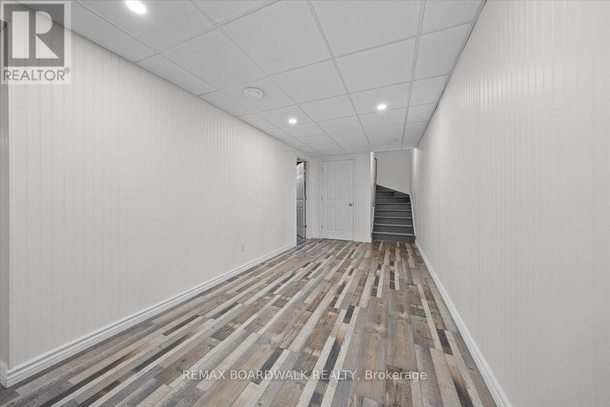 13 ALLAN BOND COURT - 27