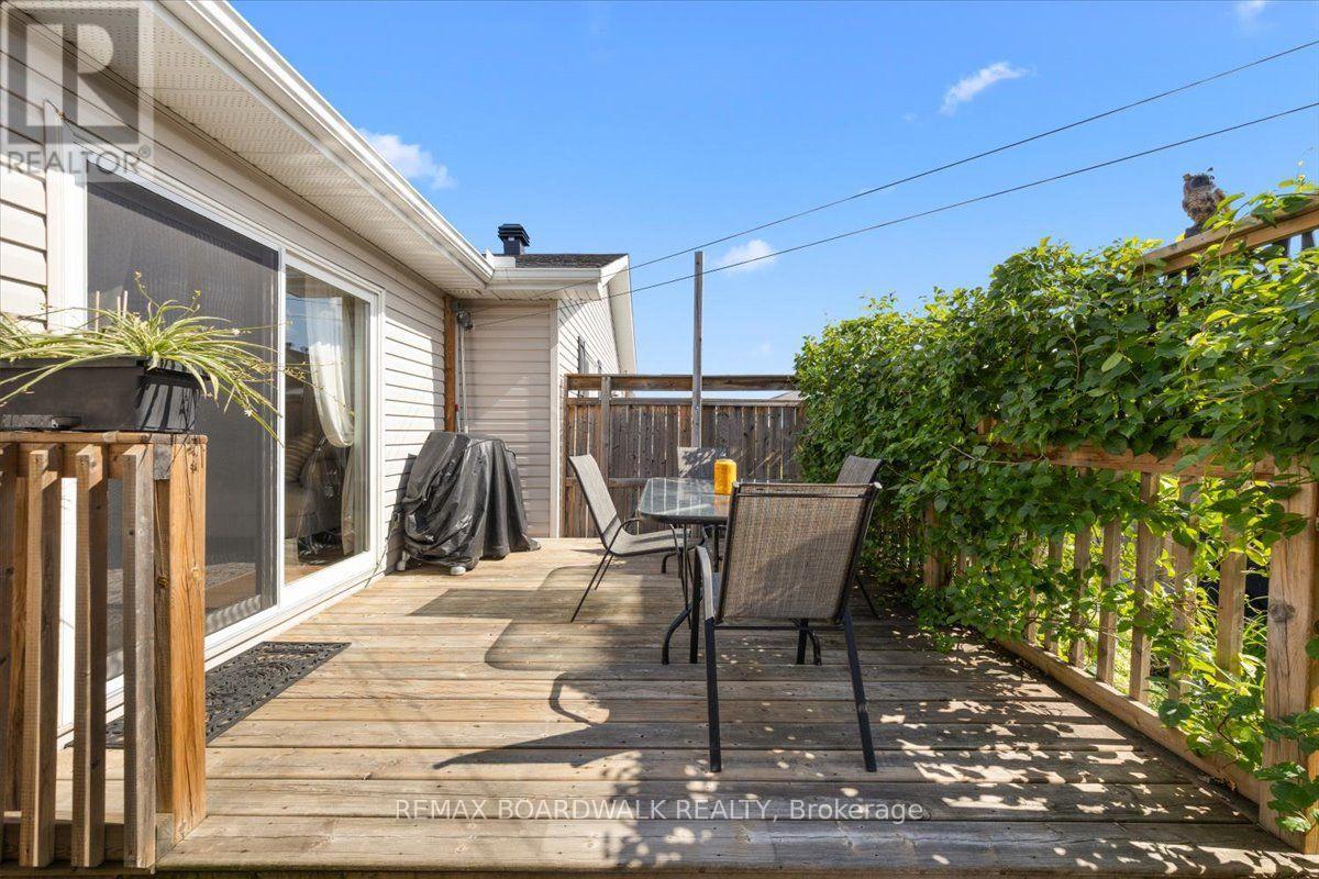 13 ALLAN BOND COURT - 33