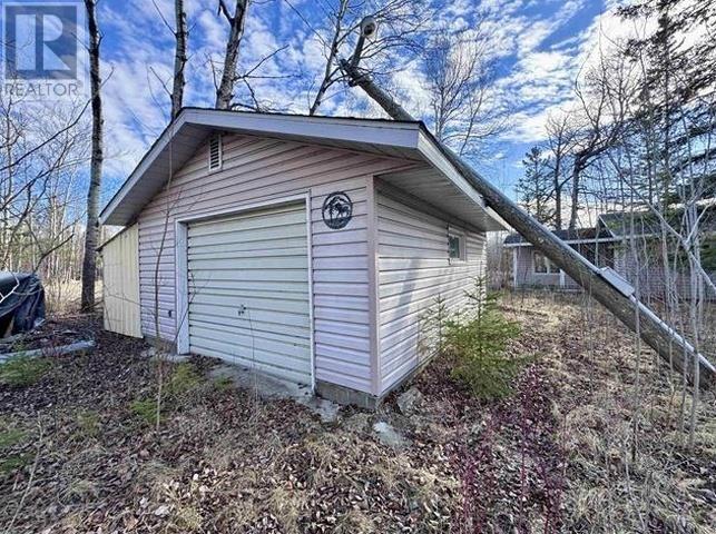 99 Kreger Rd - Image 4