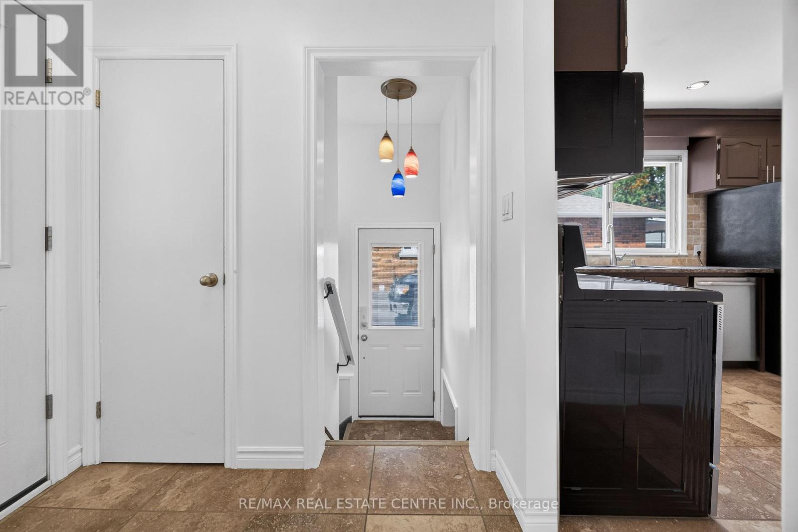 309 LASALLE AVENUE - Image 11