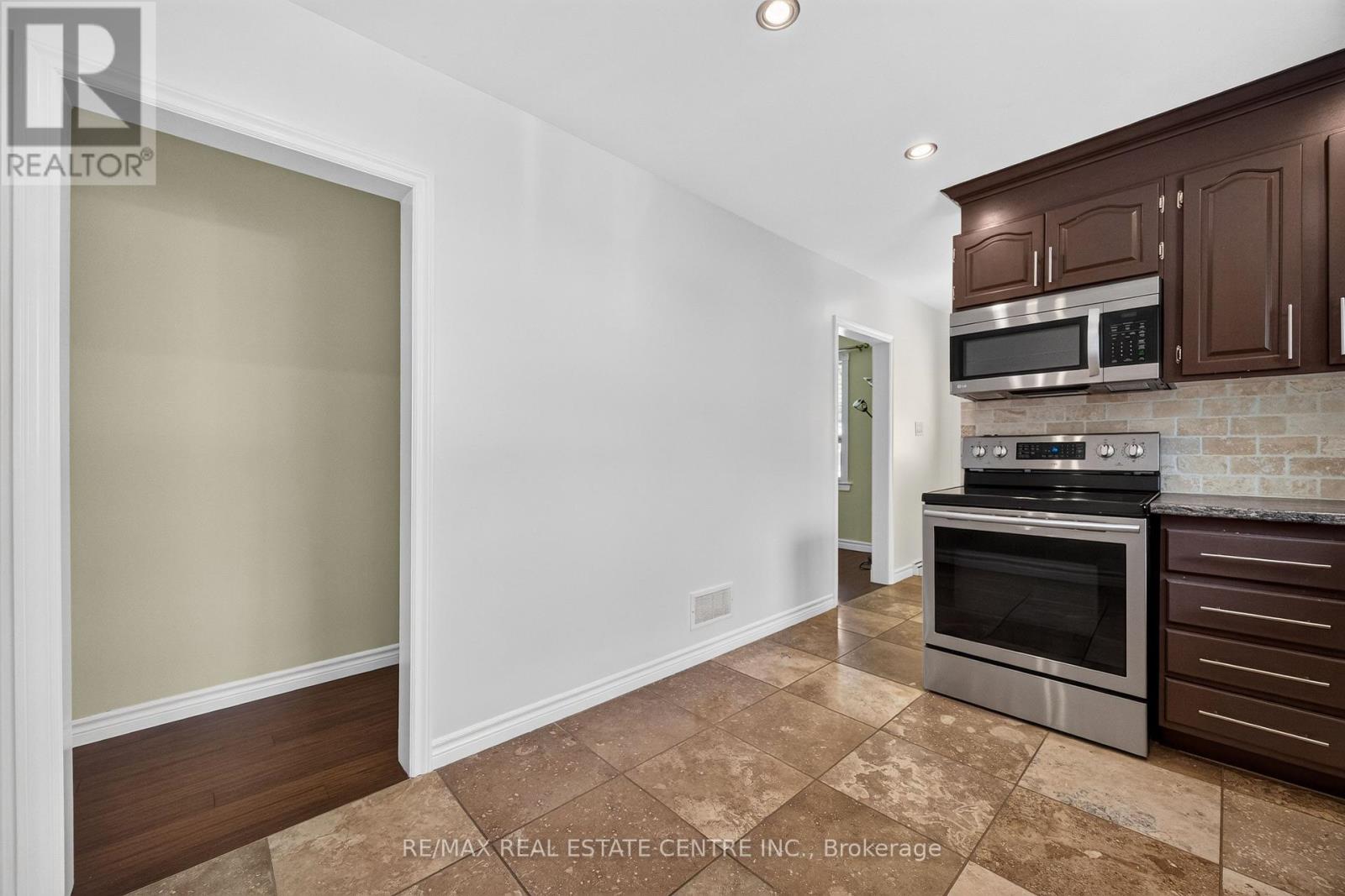 309 LASALLE AVENUE - Image 15