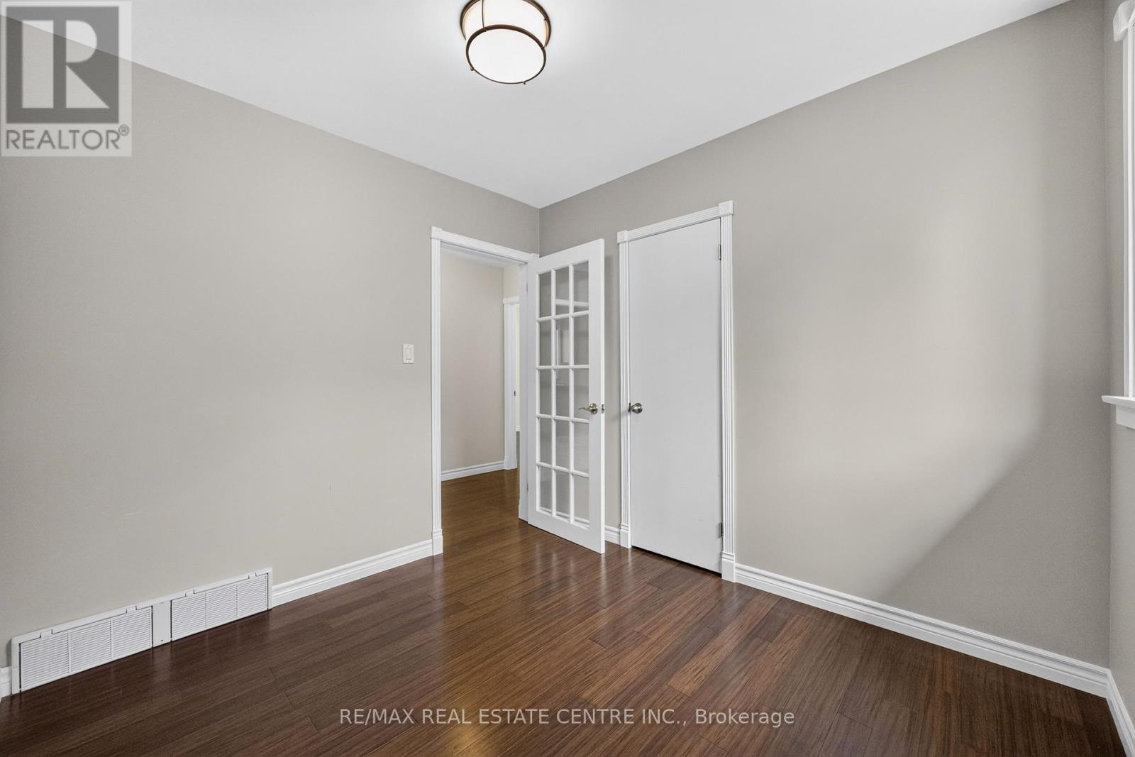 309 LASALLE AVENUE - Image 17