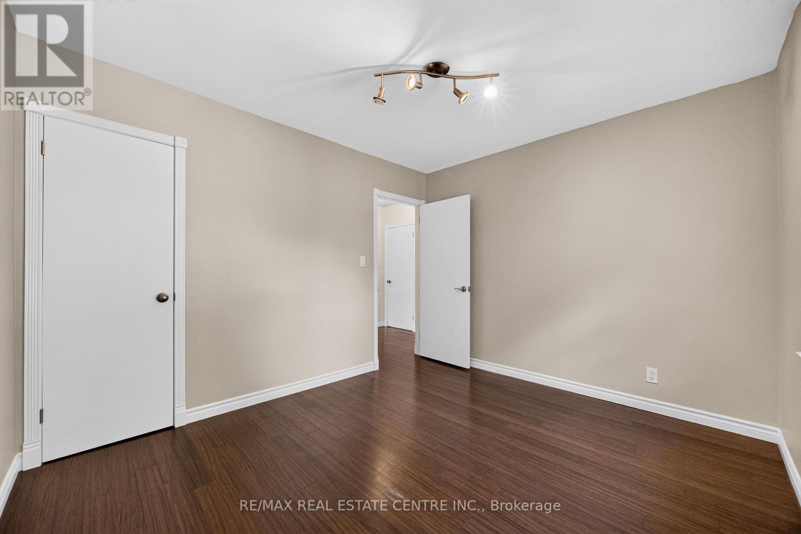 309 LASALLE AVENUE - Image 19