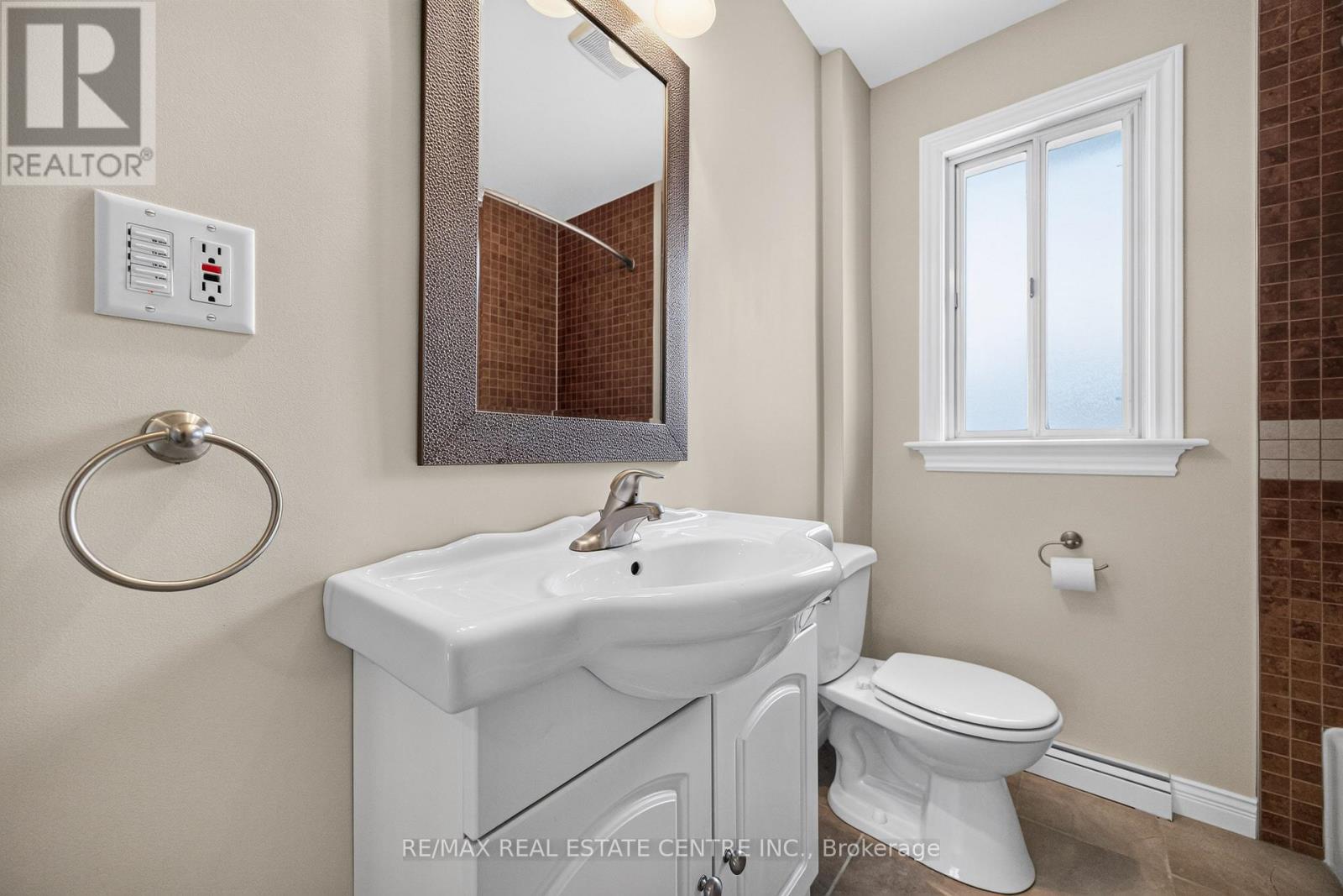 309 LASALLE AVENUE - Image 23