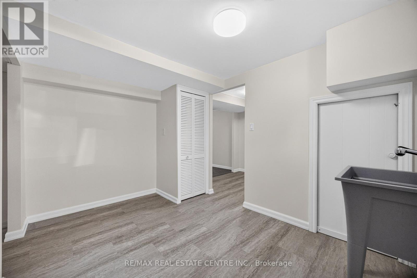309 LASALLE AVENUE - Image 32