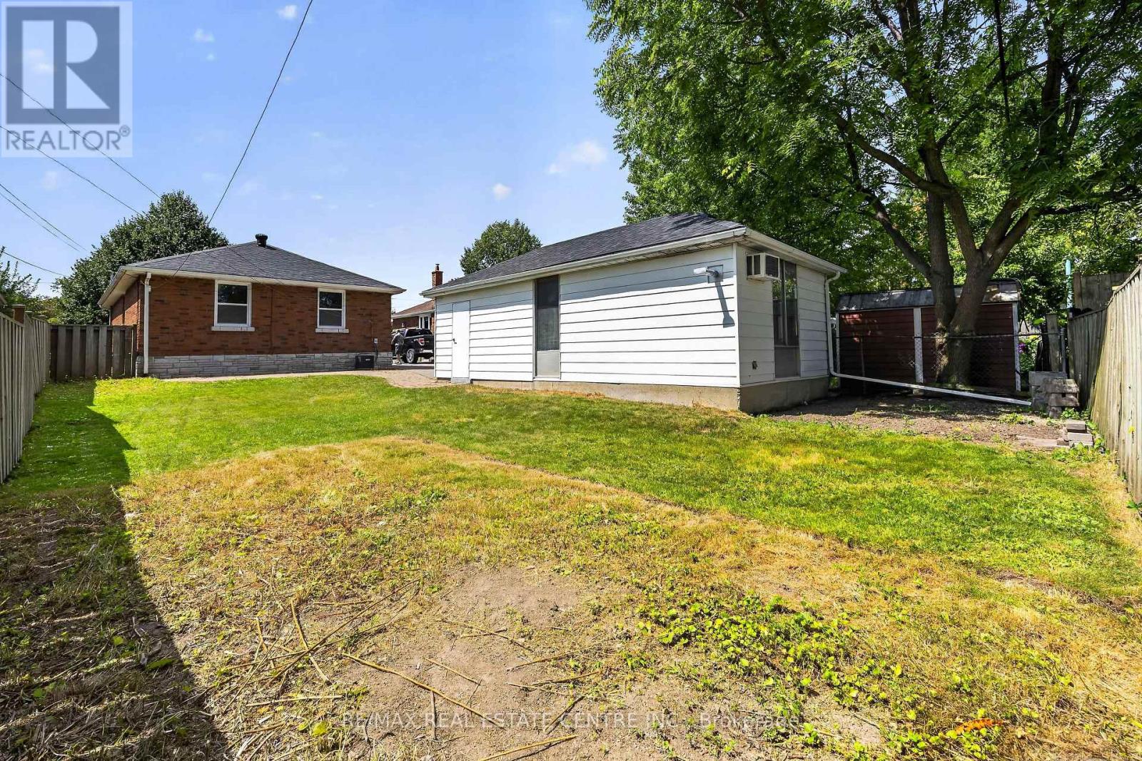 309 LASALLE AVENUE - Image 40