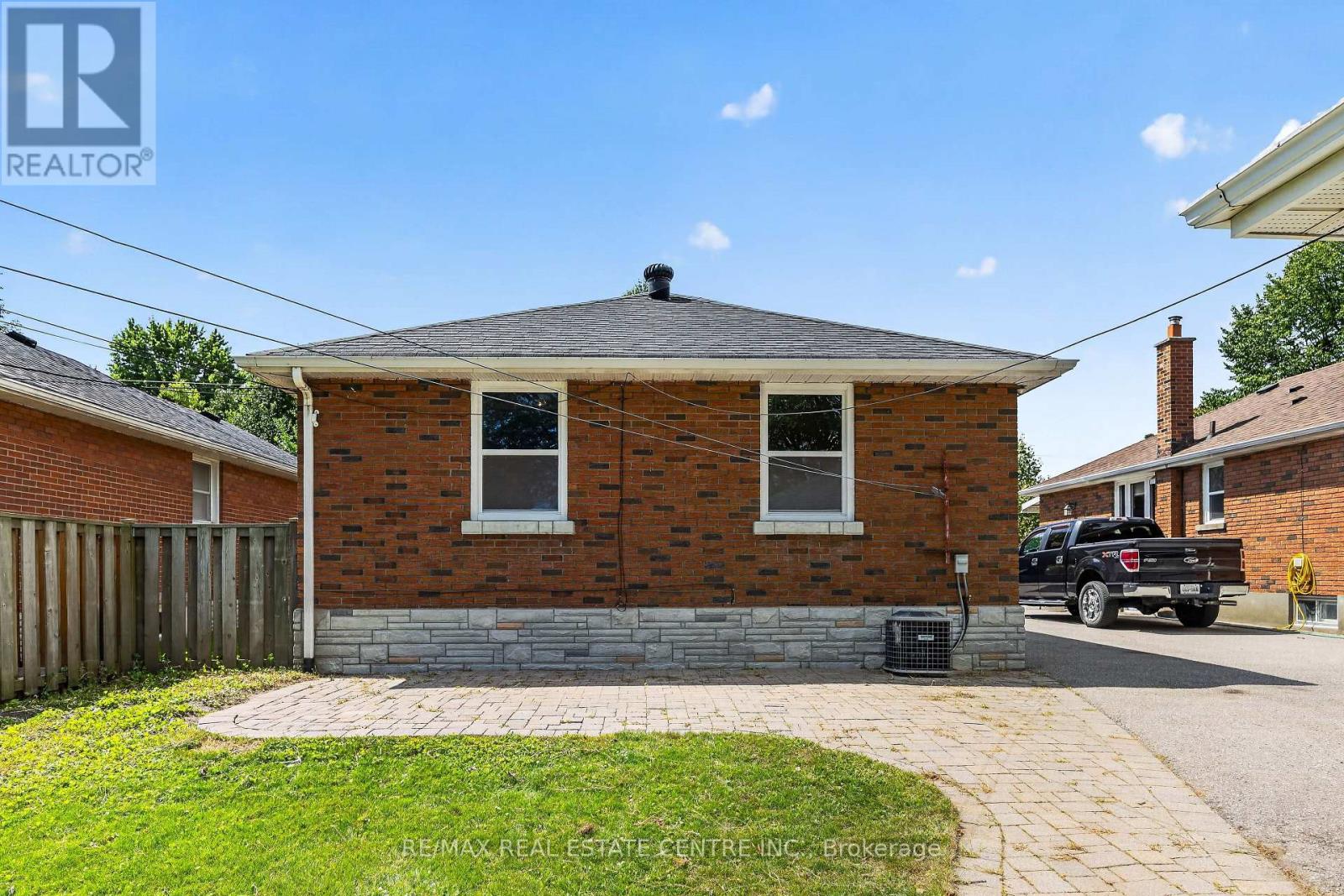 309 LASALLE AVENUE - 41