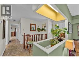 Living room - 6860 Watson Drive W, Kamloops, BC V0K2J0 Photo 11