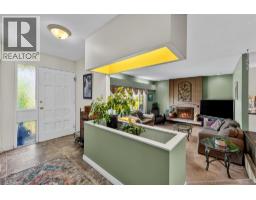Kitchen - 6860 Watson Drive W, Kamloops, BC V0K2J0 Photo 13
