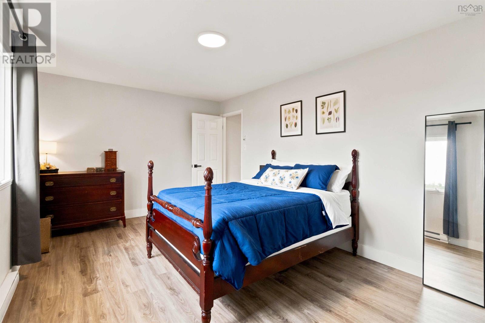 Property 21 of 48 of 67 Thorncrest Court