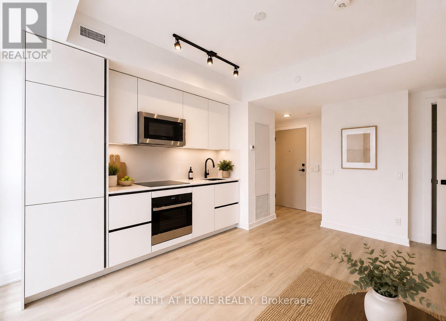 #2301 327 KING STREET - Image 5