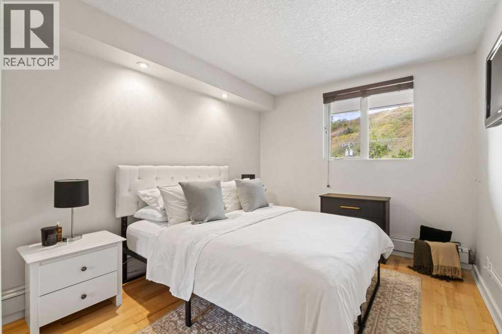 #302 716 3 Avenue NW - 18