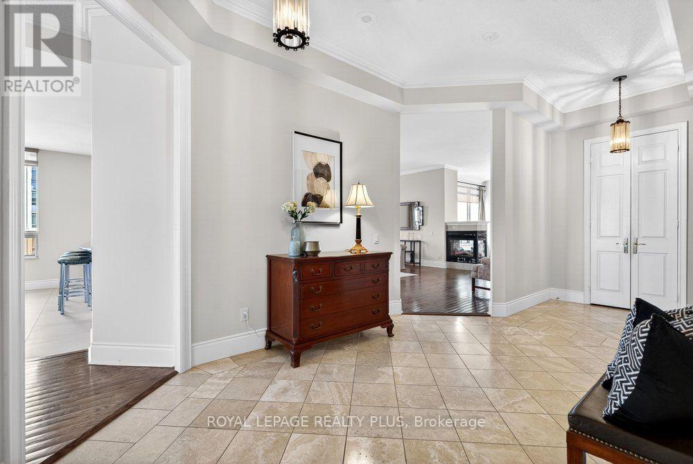 #TPH4 35 KINGSBRIDGE GARDEN CIRCLE - 22