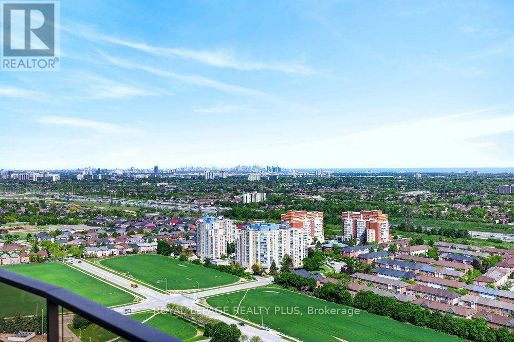 #TPH4 35 KINGSBRIDGE GARDEN CIRCLE - 27