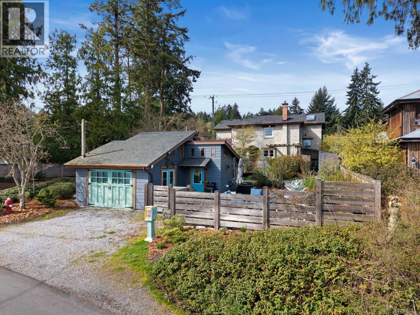 5165 Cordova Bay Rd, Saanich
