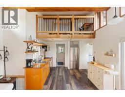 5165 Cordova Bay Rd, Saanich, BC V8Y2K7 Photo 43