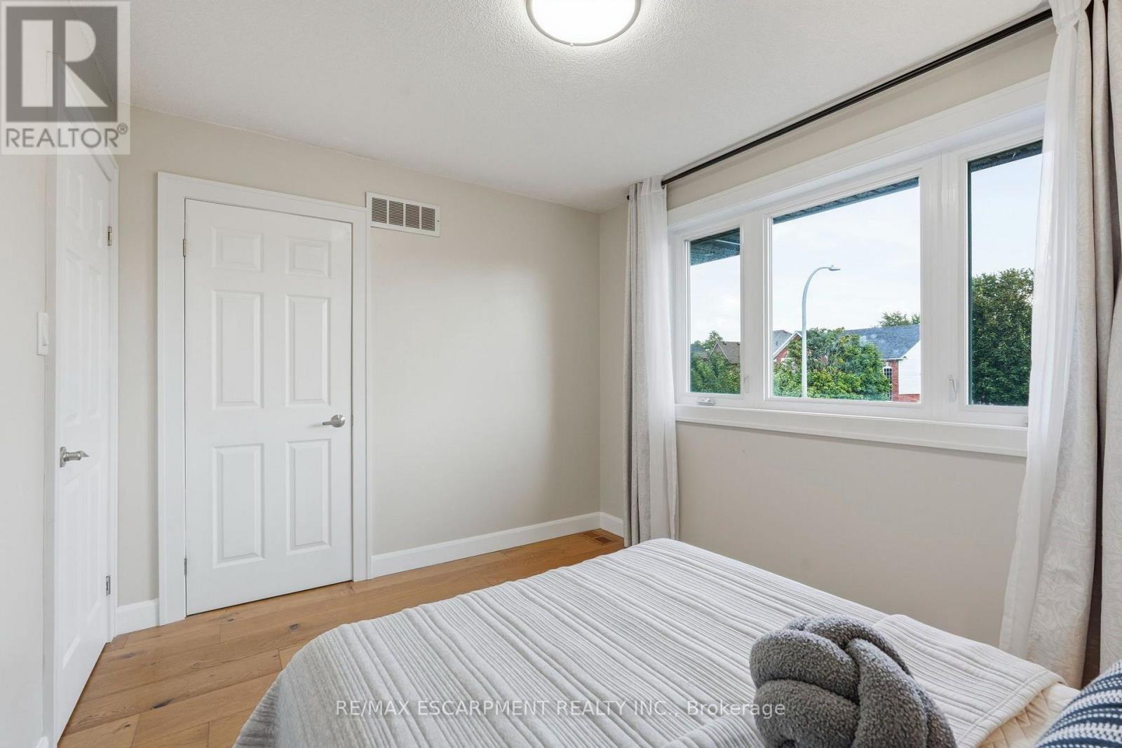18 SABLE DRIVE - 27