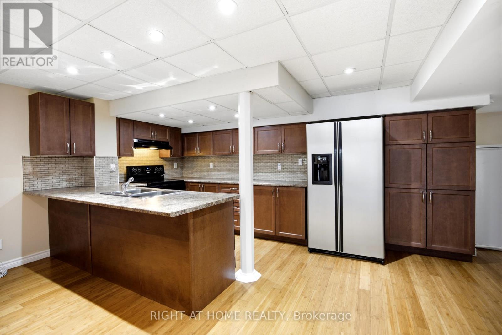1427 ALDERGROVE COURT - Image 32