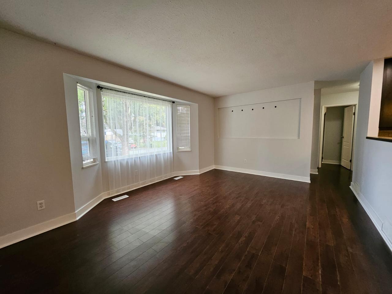 3 Bed, 2 Bath House for Rent in Surrey – 15118 91A STREET, Surrey – MLS# R3159449 - Image 3