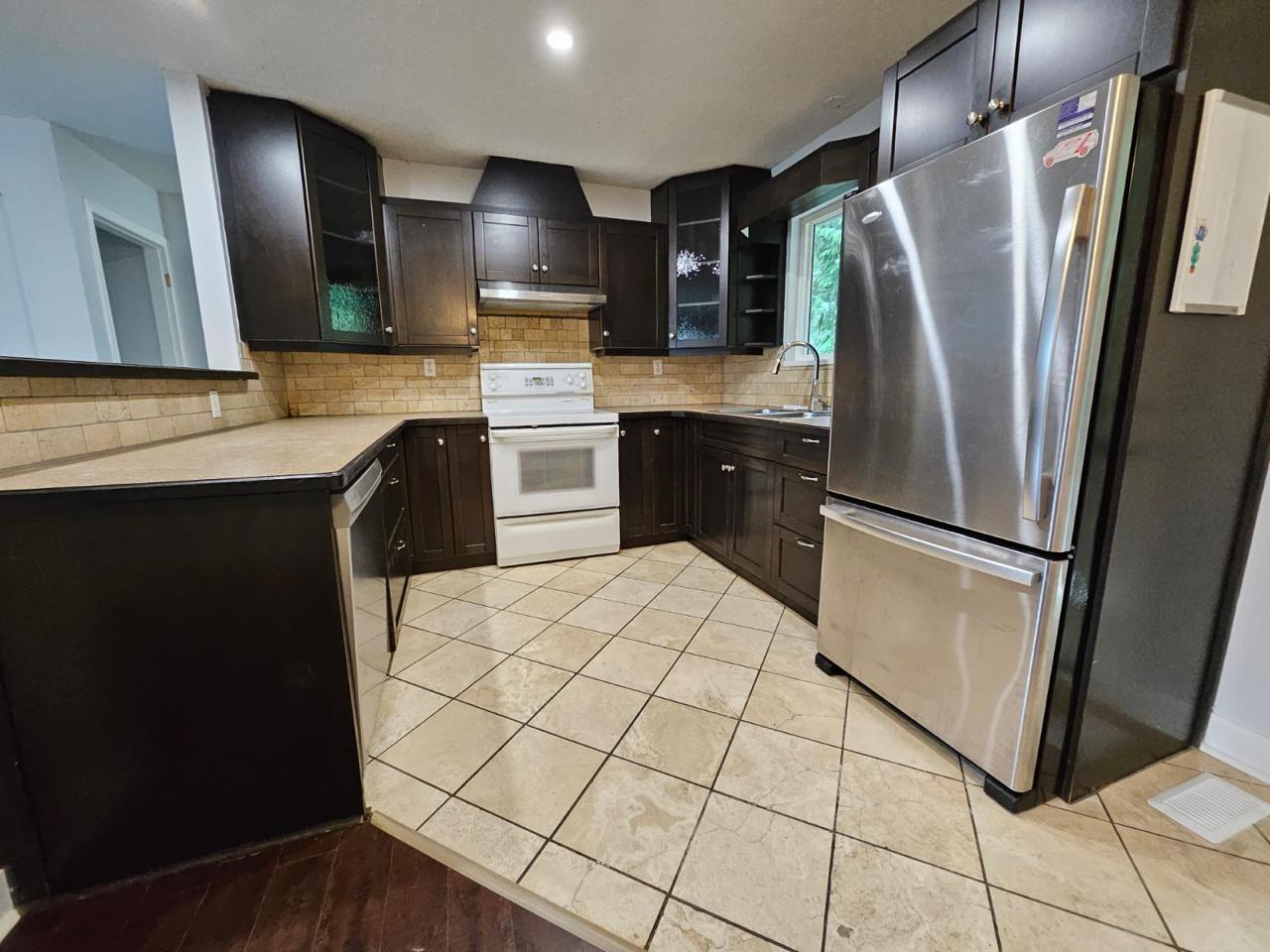 3 Bed, 2 Bath House for Rent in Surrey – 15118 91A STREET, Surrey – MLS# R3159449 - Image 5