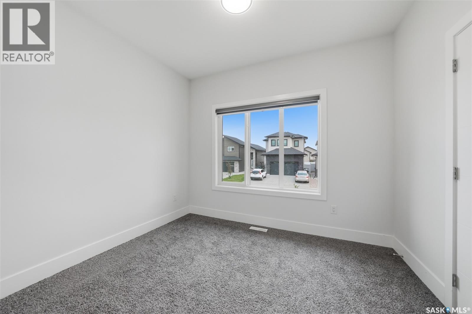 171 Thakur STREET - 24