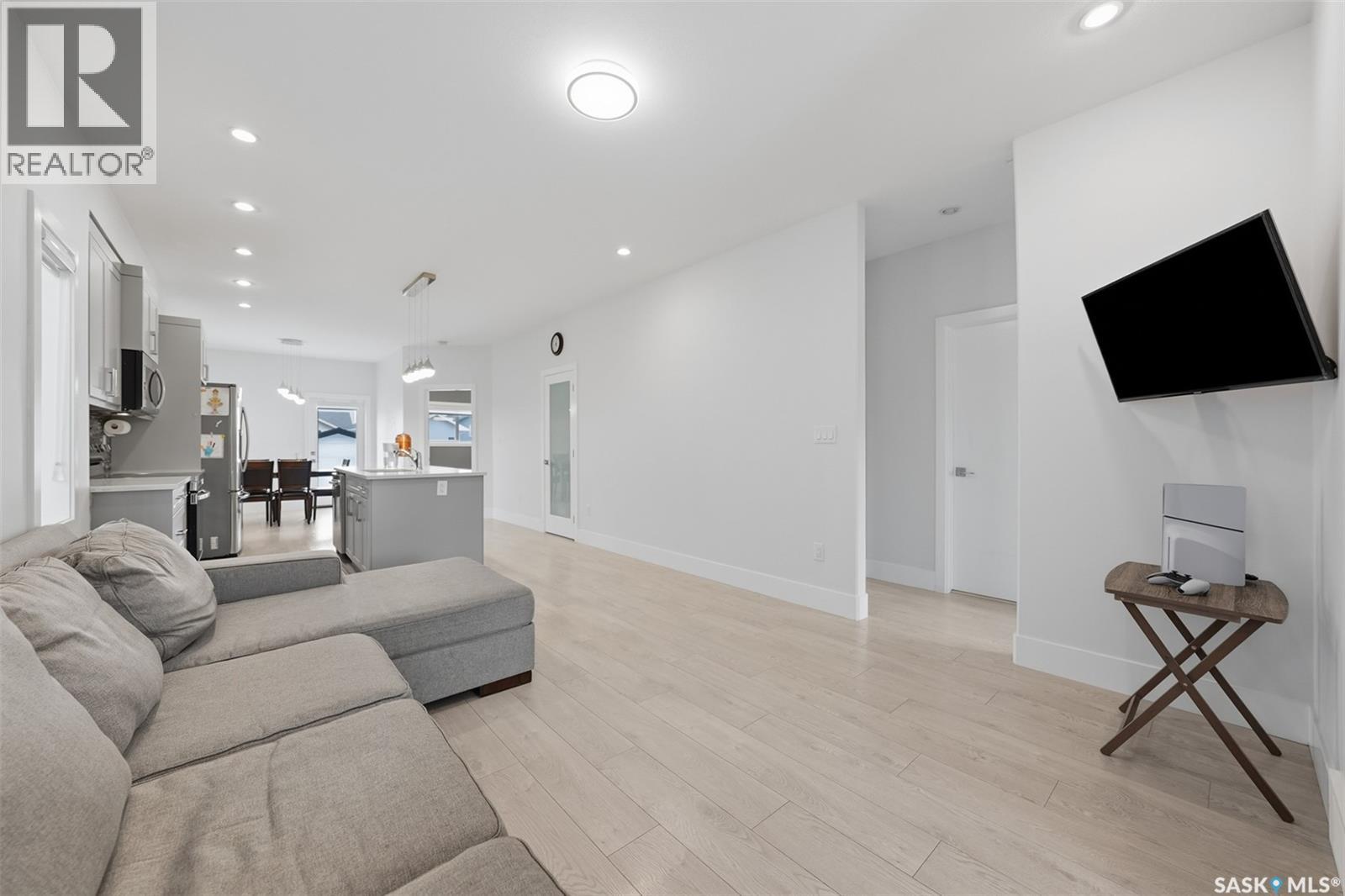171 Thakur STREET - Image 7