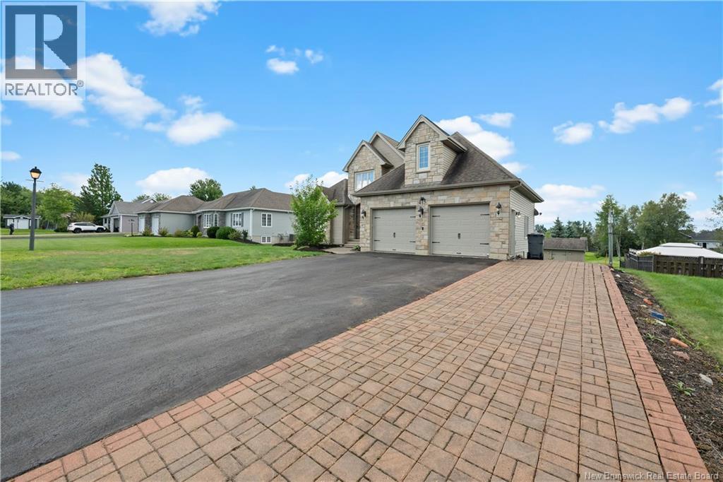 415 Grande-Vallee Court - 2