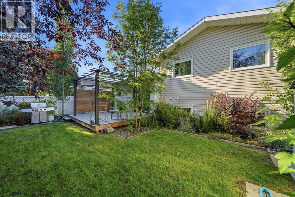 Listing photo – 180 Dixon Crescent, Red Deer