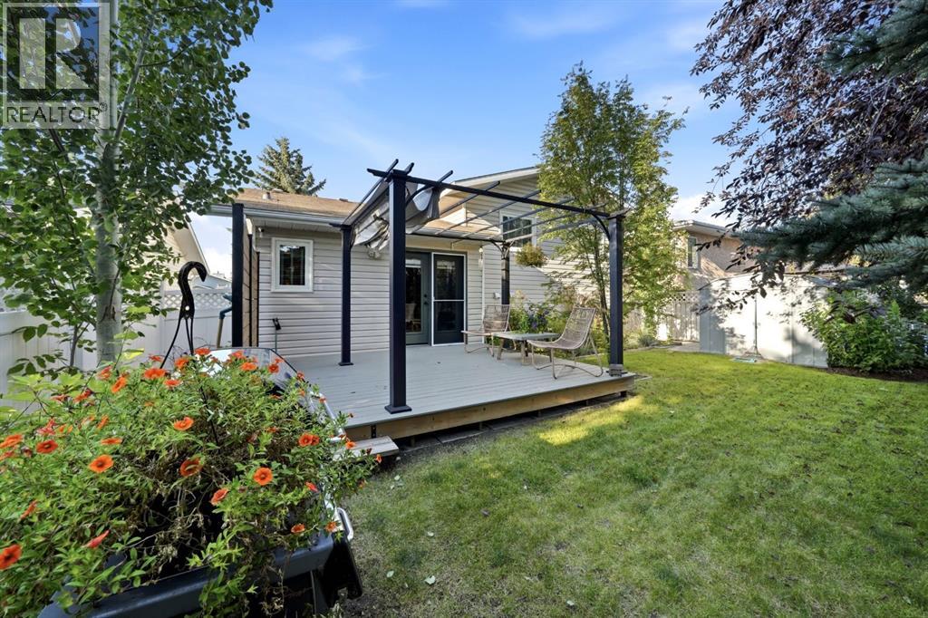 Listing photo – 180 Dixon Crescent, Red Deer